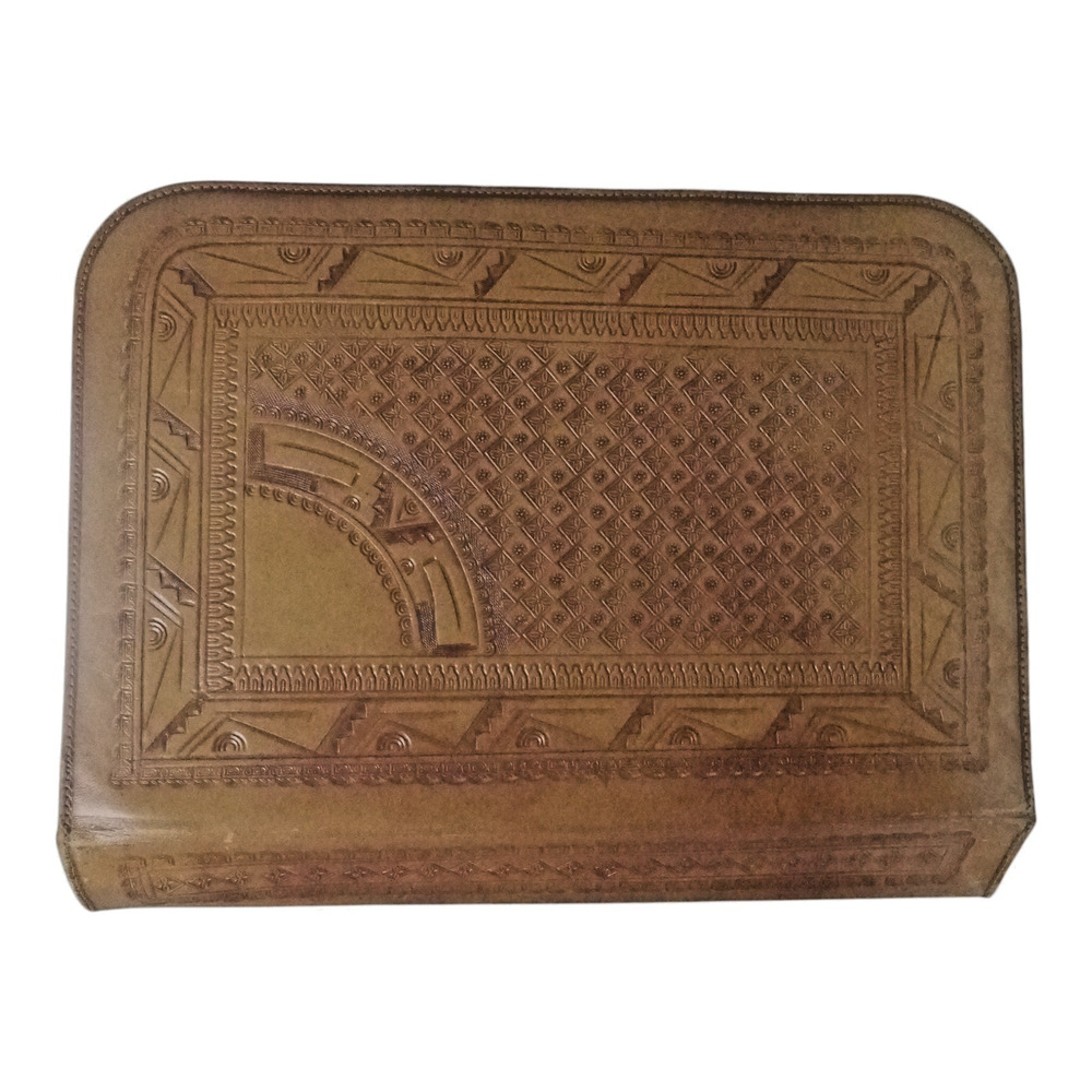 Vintage 1970s Mexican Tooled Leather Briefcase Portfolio Zip Around 14" Laptop - Picture 4 of 13